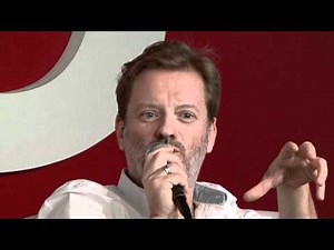 Alexis Jenni, lauréat du Prix Goncourt 2011, avec son roman "L'Art français de la guerre"