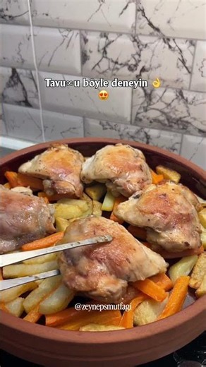 Fırında sebzeli soslu tavuk
