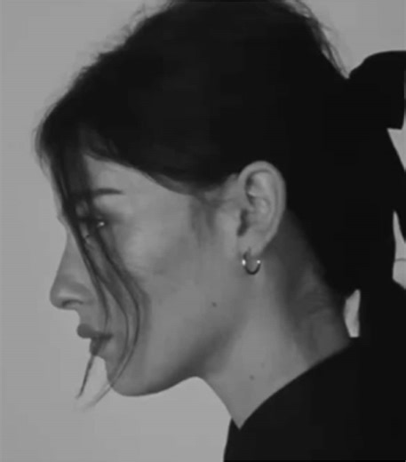 Gracie Abrams - Block Me Out Lyrics Video