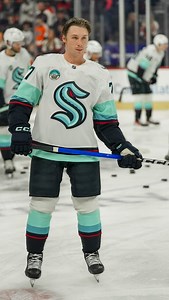 8.4K views · 803 reactions | RELEASE THE CATTON 撚 Congrats to Berkly Catton on scoring his first NHL point in his NHL debut with the Seattle Kraken tonight! #GoChiefsGo | Spokane Chiefs | Facebook