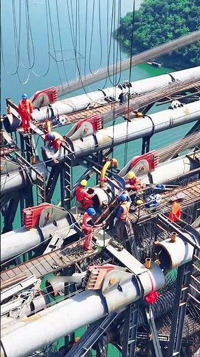 steel arch closure construction on Hongshuihe Bridge