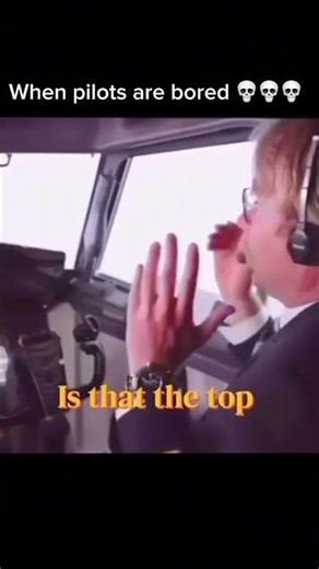 When pilots are bored 💀💀💀