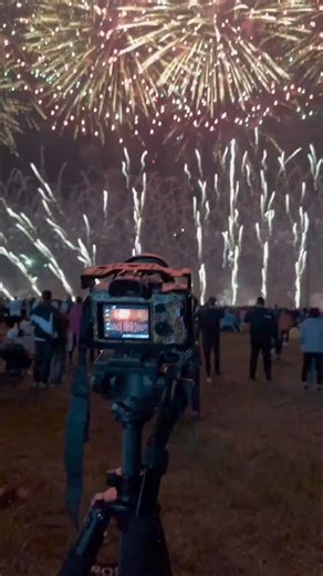 Huge Firework Show🤯💥 #fireworkshow #fireworks #firework #feuerwerk #fuegosartificiales #pyro | Firework Show