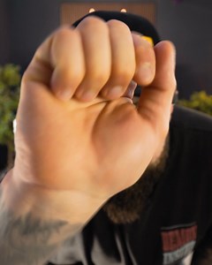 230K views · 152 reactions | Warhammer Fans, we’ve got something EXCITING to tell you!  We’re now offering YOU the chance to win some WARHAMMER GOODIES all for less than the cost of a PAINT POT! 﫟 From starter sets to ARMY BUNDLES & hobby essentials, we’ve got something for EVERY level of HOBBYIST!  With: * 72,000+ lucky legends  * 7.8 million given in prizes  * 3,400+ 5⭐Trustpilot reviews! Since 2019, will you be our NEXT LUCKY LEGEND!? | RaffledUp | Facebook