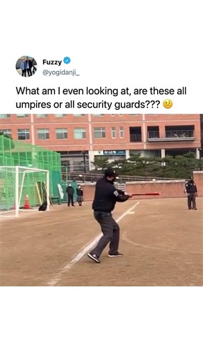 guards vs umpires?! 😂