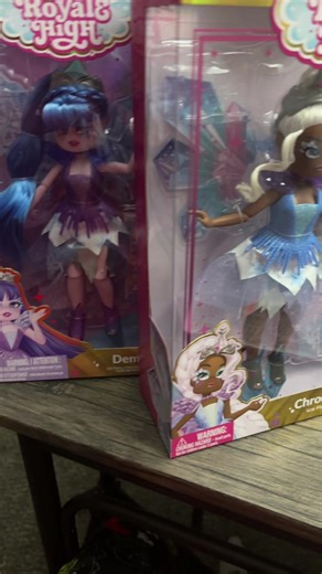 excuse my voice, I’m really sick, but if it doesn’t work at all, I’m contacting Amazon and Jazwares 😭 because where the fuck is my money at ##fypシ##royalehigh