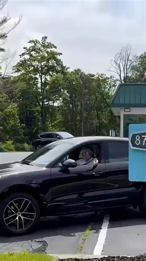 Karens are SO nosey🤡🤡🤡 #fyp #firstamendment #funny #fypage #funnykaren #trending #karen | First Amendment Protection Agency