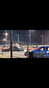 Some stiff hits in the 1600cc Bangers at last year’s Christmas Season Finale at Yarmouth!! | LC Banger Racing