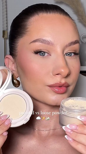 Pressed or Loose Setting Powder? 🤔 Mercier Muse @alexandraclaudia shows the blurring effects of our talc-free Ultra-Blur Collection. Which one do you prefer? | Laura Mercier