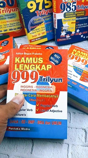 Tingkatkan kepercayaan dirimu dalam berbicara bahasa Inggris dengan kemampuan untuk mengakses ribuan kata dan arti di ujung jari. Kamus Lengkap Inggris Indonesia. Dilengkapi Tenses Regular Verb Irregular Verb List of Adjective Picture's #kamusinggris #fyp #bahasainggris #english #kamus