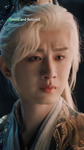 27K views · 423 reactions | The deepest apology isn’t in words, but in the silent tears between brothers. 懶 最痛的歉意，不是千言万语，而是兄弟间沉默的眼泪。懶 #iqiyi #iqiyioriginal #swordandbeloved #chengyi #wangquanfugui #guojunchen #cdrama #costumedrama #mustwatch #爱奇艺 #陆剧 #天地剑心 #成毅 #王权富贵 #郭俊辰 | iQIYI Malaysia | Facebook