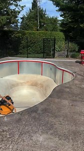🎥 You asked, we answered. Here’s a closer look at the Latham Tan Seastone liner in action. 👀 This one gets people talking — it’s definitely a love it or hate it kind of look. 💬 What do you think: 🔥 or ❌? Let us know in the comments — and if you’re choosing a new liner soon, we’re always here to help you decide what fits your pool best. 📞 Questions? Call us at 613-212-0036 #PoolLiners #TanSeastone #LathamLiner #HBPools #PoolStyleDebate | HB Pools