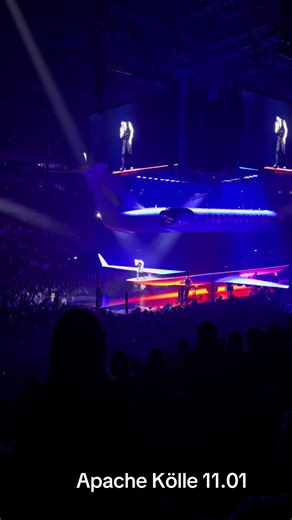 Apache geht in die Menge 11.01. in Köln #apache #apache207 #apachekonzert #apacheköln #lanxessarenaköln
