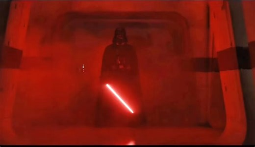 【一生忘れられない名シーン】②『ローグ・ワン/スター・ウォーズ・ストーリー』（2016）暗闘の中で赤いライトセーバーが灯った瞬間、映画のジャンルが変わる。死が廊下を埋め尽くす中、名もなき兵士たちが命で希望を繋ぐ。シリーズ史上、最も美しくて最も残酷な1分間。