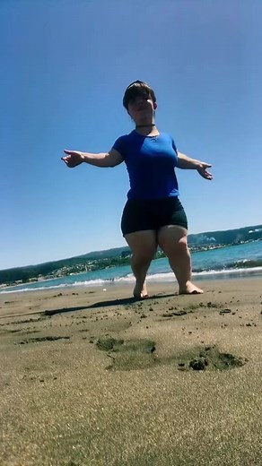 Beautiful beach | Jo-Mini Dancer