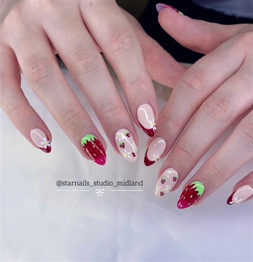 Berry sweet nails. 🍓 📍Star Nails Studio, Midland Gate (The salon is located between ALDI and Coles) 📞For booking call: 0420 771 664 (Walk-ins are welcome anytime) #perthnails #StrawberryNails #CuteNails #FruitNails #DaisyNails