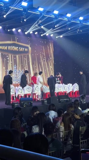 Quà Tết độc đáo từ Lê Dương Bảo Lâm