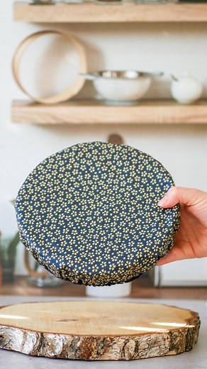 La charlotte, l’un de vos produits favoris ! Tellement pratique et facile à intégrer dans son quotidien. Elle est dispo sur notre site internet en plusieurs tailles et coloris (lien en bio) #zerodechet #ecoresponsable #ecologie #maisonecologique #consommerautrement #cuisinezerodechet #charlotteaplat | La fée maison