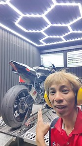 8.2K views · 328 reactions | Yamaha R1 Quickshifter Test | Dlogtech | Facebook