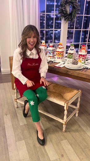 If you want an amazing deal on our incredible caramel apples!! Its your time to order at @QVC today!! Its time to stock up on christmas gifts!! #caramelapples #holidaygift #tsv #christmasgift #stockingstuffers #holidaydeals