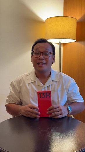Unboxing the OnePlus 13R: A Detailed Review