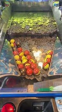 1枚のメダルからどこまで増やせるの？ #クレーンゲーム #ゲームセンター #メダルゲーム