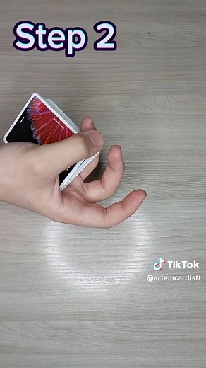 One-handed cut- L Cut Tutorial #cardistrytutorial #cardistry #playingcards