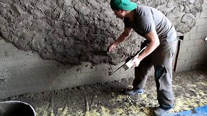 553K views · 71 reactions | este video va paras las personas que están empezando en los acabados de tarrajeo, les mostrare paso a paso lo que se debes hacer para llenar una pared para las cuales tendrás que batir tu mezcla en tu batea no tiene que estar demasiado aguado ni tan seco que sea trabajable asi que vamos con el video  | Tutoriales De Construcción | Facebook