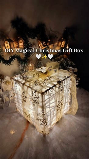 𝓐𝓻𝓽 𝓲𝓼 𝓵𝓲𝓯𝓮 on Instagram: "DIY Magical Christmas Gift Box 🎀🎁 A simple yet stunning DIY that turns any space into a cozy festive wonderland. ✨🎄 #christmasdecor #christmasgiftbox #christmas #christmasDIY #Christmastree #christmascraft #recycle #giftbox #magical #decoration #christmaslights🎄 #christmastime #lightbox"