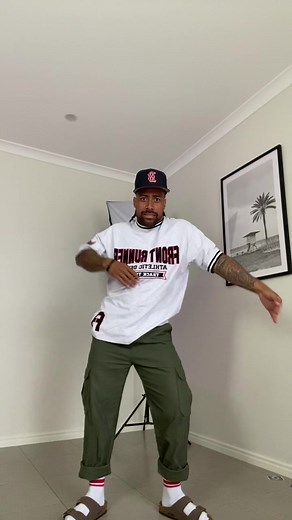 Sassy Hip Dance Moves: Join the Fun!