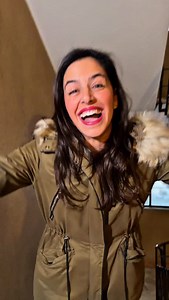 “Mi raccomando per quest’anno NIENTE regali” 😅🎁🎅🏽 Sai già chi taggare 😂🎄 #regali #natale #robertanicosia | Roberta Nicosia