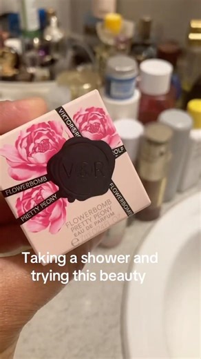 Taking my nite shower and trying this peony heaven 🫶🫶🫶🎉🎉❤️❤️😍🏃🏽‍♀️🤭