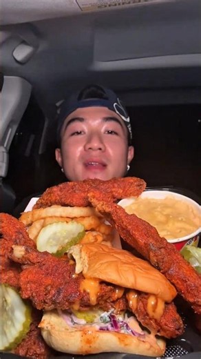 Dave's Hot Chicken Mukbang 🍗 | ASMR Eating Show #shorts #daveshotchickenuk #mukbang #asmr #foodie