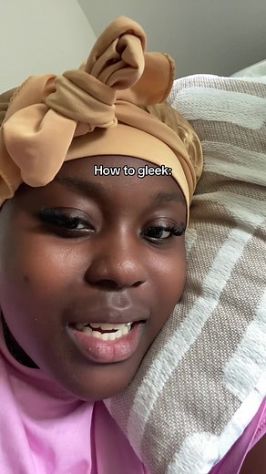 How to Gleek: A Fun DIY Tutorial