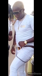 Basé à DALOA, l'artiste DOUK SAGA PREMIER,vient de lancer son nouveau single intitulé "SANS MON ACCORD" 💥💣💥 Une nouvelle manière de faire du COUPÉ-DÉCALÉ 🎶 Un son qu'il dédie à tous les VALENTINS et VALENTINES ♥️ Voici le lien du son : https://youtu.be/UXSs_Ou0jSE | Euloge Kuyo First