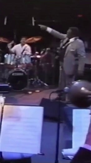 A rare and magical moment in blues history! Eric Clapton joined forces with the legendary B.B. King and Phil Collins for an unforgettable performance of 'The Thrill Is Gone' at the intimate Ebony Showcase Theater in Los Angeles. This show brought together an incredible lineup of blues and rock icons on one small stage — a true once-in-a-lifetime gathering of legends. Pure blues magic!
