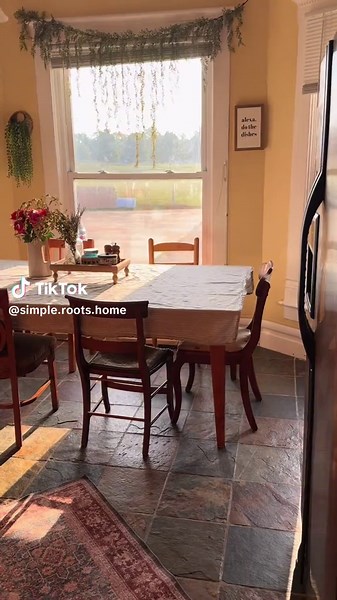 Tour de notre maison normale : simplicité et authenticité