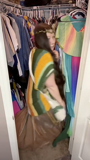 28K views · 758 reactions | FULL FIT AT THE END 歷 #thriftflip #renfaire #cosplay #d20 | Holly Auna | Facebook