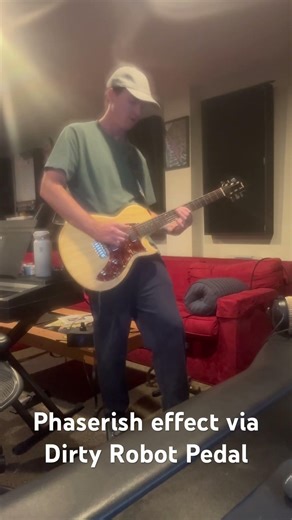 Pedal Discovery mode… DigiTech Dirty Robot… backing @nowyoushred