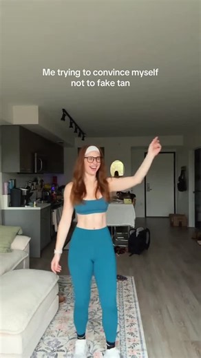 How to be a Redhead® on Instagram: "Learning to love my redhead glow: SPF and self-love included ☀️🧡 🎥 via @jessicamordan with permission"