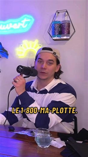 * Le fameux 1-800-MA-PLOTTE * @William Cloutier fait ça depuis... le PRIMAIRE?!?! 🤯 Je te jure j'étais pas prêt PANTOUTE! ahaha Est-ce que vous connaissiez déja ça ou vous venez de l'apprendre comme moi aujourd'hui? 🎙️Le podcast complet est dispo , lien dans ma bio! #humour #pourToi #Quebec #TikTokQuebec #QC