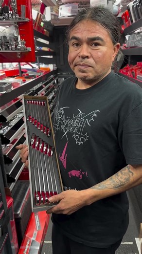Snap-On Ratcheting Wrenches!!! #snapontools #snaponhandtools #snapon #snapontoolbox #snaponlife