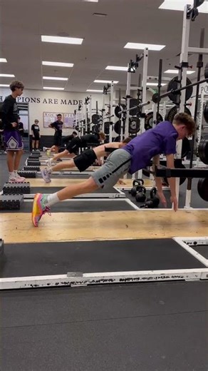 🔥👉🏾Reactive chase, front squats, depth drops, incline DB, MB chest pass + others #basketball