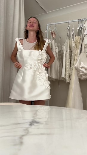 2024 Wedding Mini Dress Favorites: Custom Designs Revealed