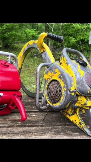 Chainsaw Innovations in the 1950s: Homelite vs McCulloch