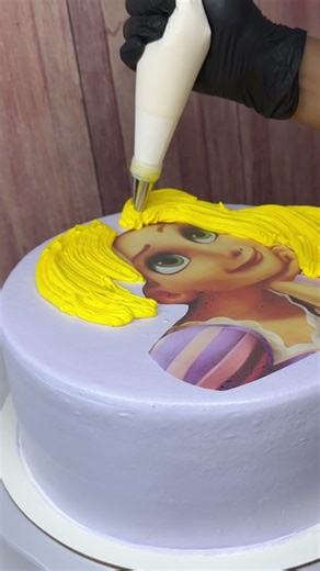 Easy Princess Cake 💛 Rapunzel Inspired Cake for Birthdays #shorts