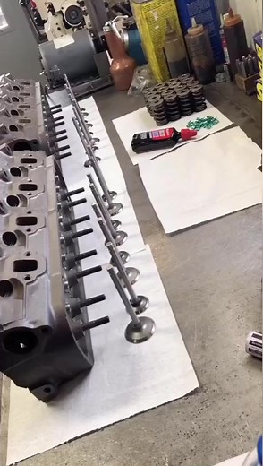 15 reactions | Assembly time  #ford #mustang #engine #cars #fordmustang #work #workflow #worklife #machining #for... #Fixing #engine #crankshafts #machining #machin #enginem #machiningm #machineshope #enginemachines | Jamsi online | Facebook