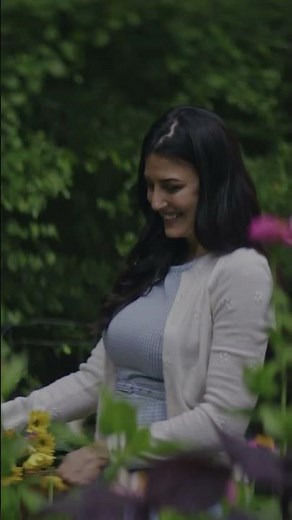 Country House music video is out now