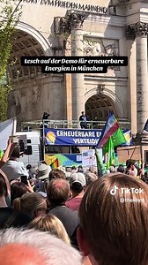 Erneuerbare Energien Demo in München am Siegestor