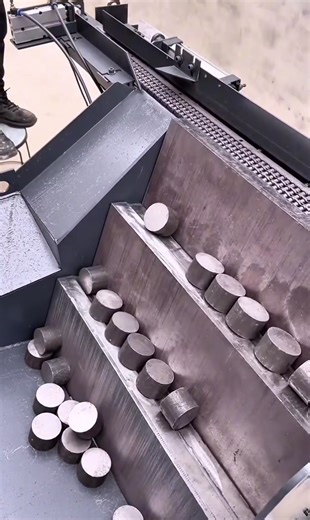 Automated Step Feeding: Enhancing Industrial Efficiency